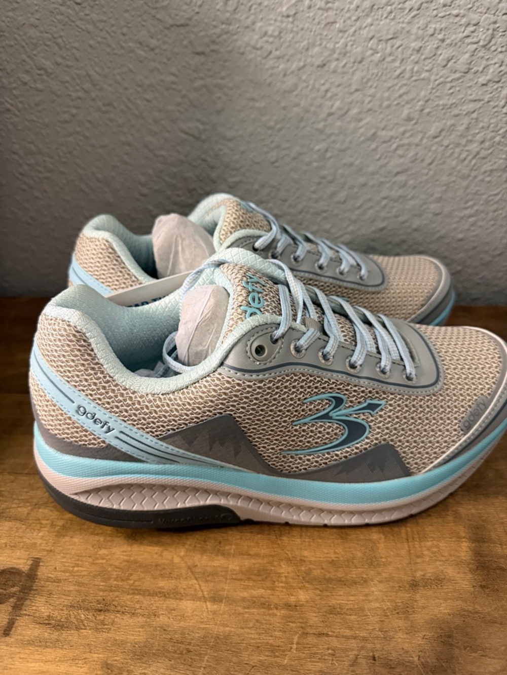 Gdefy Mighty Walk Women's Light Blue & Gray Walking Sneakers size 9.5 - Picture 3 of 8
